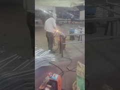 용융 아연 도금 체인 링크 펜스 프레임 용접 및 기둥 용접