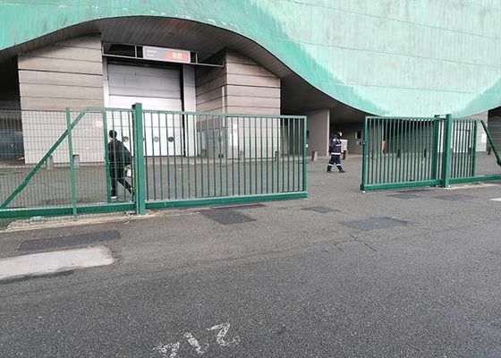 파우더는 미닫이류 금속 정원 울짱 게이트를 코팅했습니다