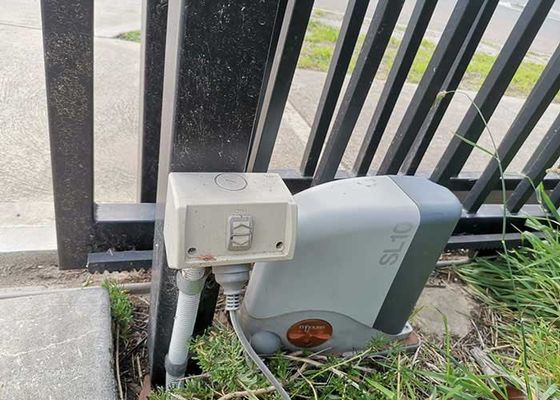 가정 정원 농장 보호를 위한 Q195 또는 Q235 재료 울타리