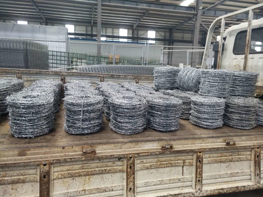 미늘 철사 담을 위한 10kg 1.2mm 직류 전기를 통한 면도칼 가시철사